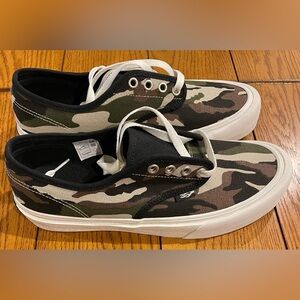 NWOB STRAYE Gower Camo Cream Skater Skateboarding Sneakers,9 men’s/10.5 women’s